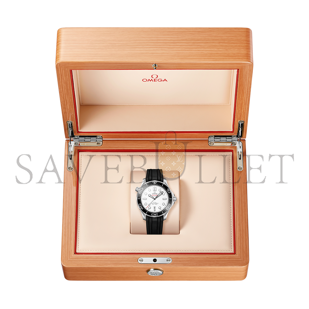 Om**a seamaster diver 300m watch 210.32.42.20.04.001